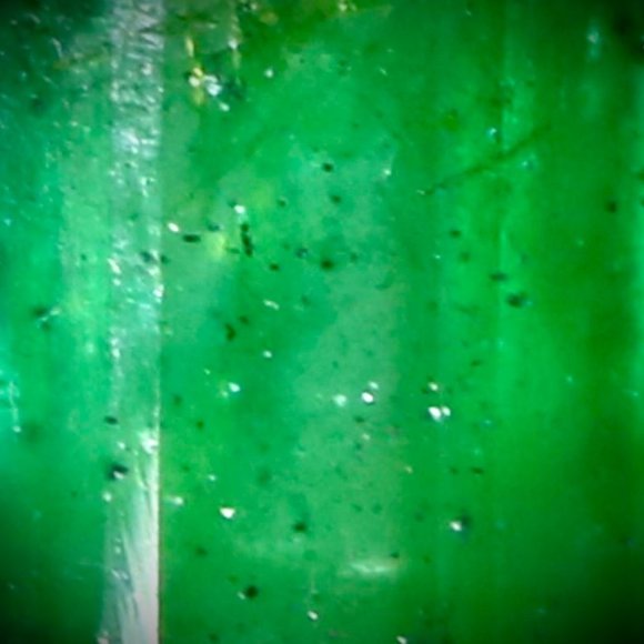 Emerald 1.10ct Solid 22K Yellow Gold Ring - Picture 3 of 8